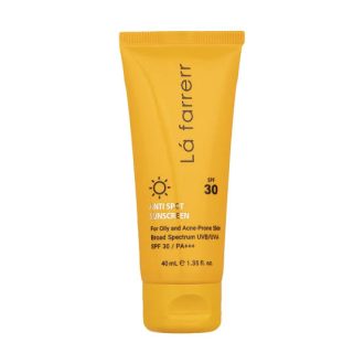 کرم ضدآفتاب لافارر بی رنگ SPF۳۰ مناسب پوست چرب و مستعد آکنه، حجم ۴۰ میلی‌لیتر